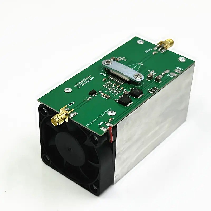 2.4G power amplifier 2.4-2.5GHz output 50W gain 32dB